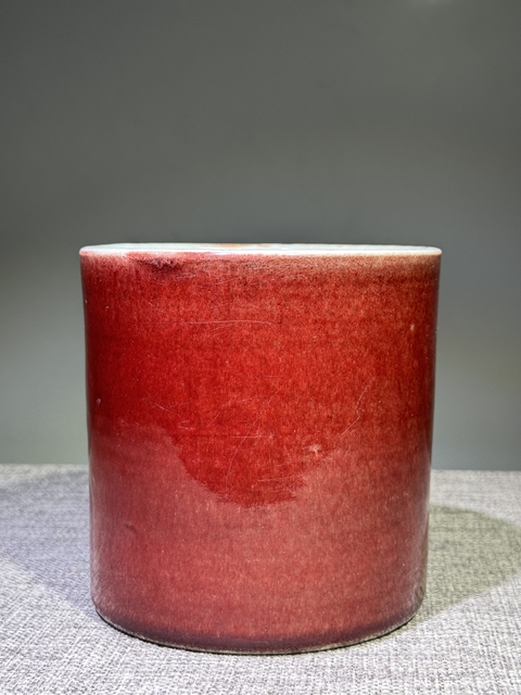 古玩陶瓷紅釉筆筒真品鑒賞圖