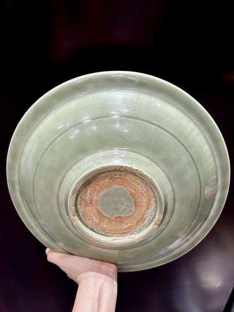 古玩陶瓷龍泉窯青釉盤拍賣,當(dāng)前價格8000元