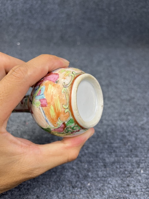古玩陶瓷廣彩人物花鳥紋膽瓶拍賣,當前價格1588元