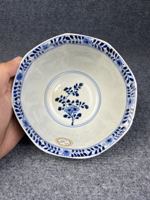古玩陶瓷青花洞石花卉紋八方大碗拍賣,當前價格1388元