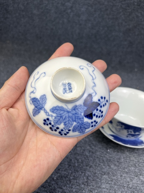 古玩陶瓷青花葡萄紋三才蓋碗拍賣,當前價格2288元