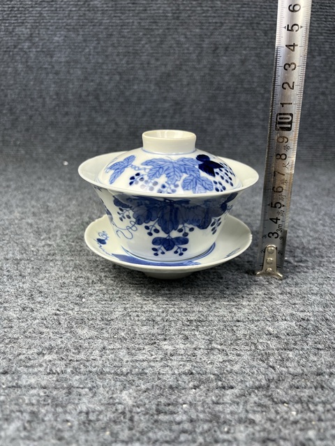 古玩陶瓷青花葡萄紋三才蓋碗拍賣,當前價格2288元