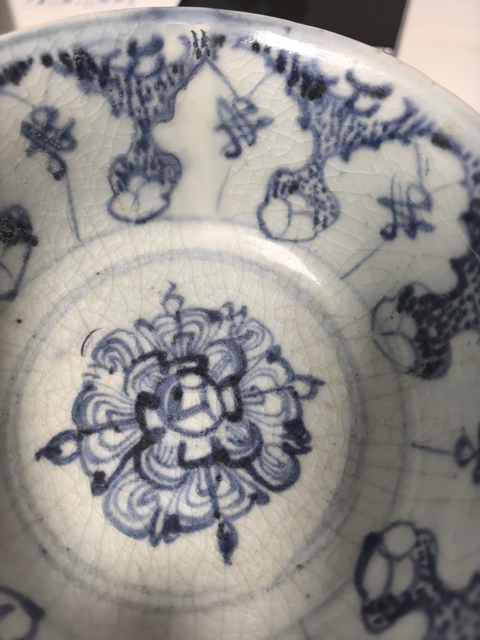 古玩陶瓷明·空白期十字金剛寶杵青花碗拍賣,當前價格1980元