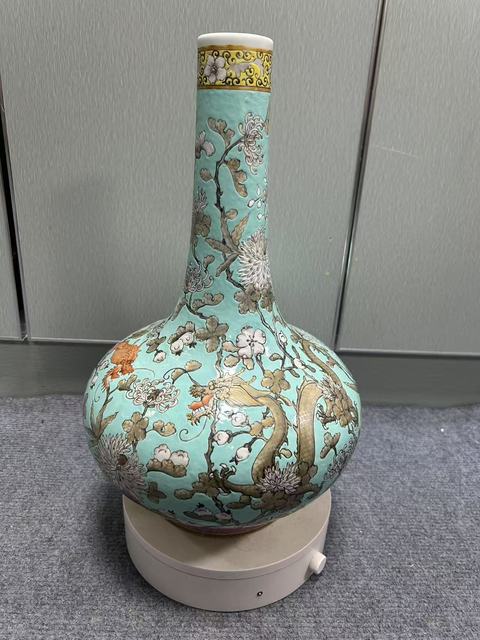 古玩陶瓷粉彩瓶真品鑒賞圖