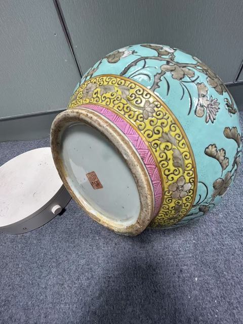 古玩陶瓷粉彩瓶真品鑒賞圖