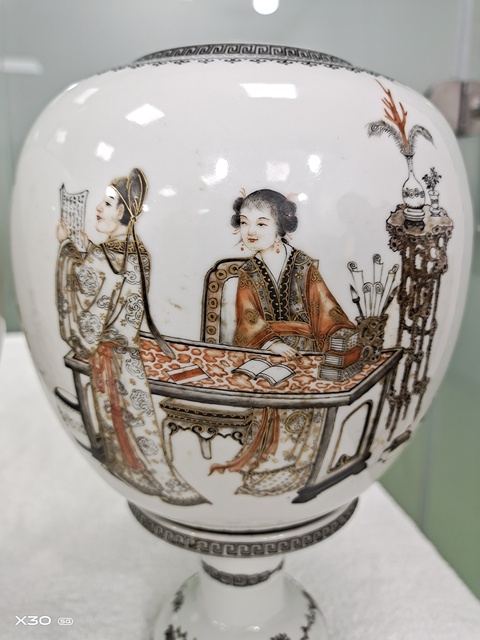 古玩陶瓷才子佳人燈罩真品鑒賞圖
