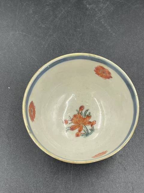 古玩陶瓷花卉紋杯真品鑒賞圖