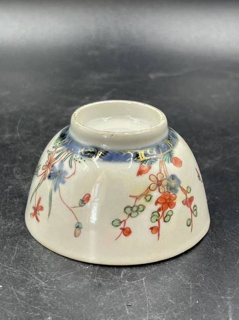 古玩陶瓷花卉紋杯真品鑒賞圖