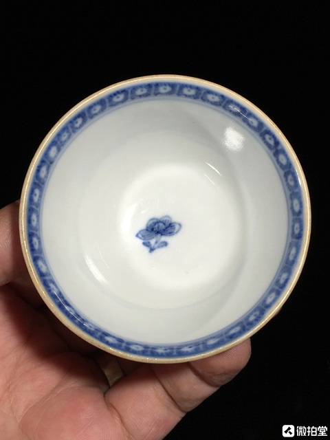 古玩陶瓷廣彩滿大人模印花卉紋杯真品鑒賞圖