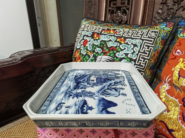 古玩陶瓷青花茶盤真品鑒賞圖