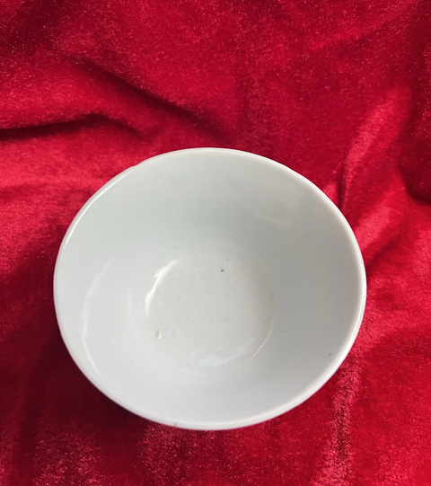 古玩陶瓷清中豆青釉杯真品鑒賞圖