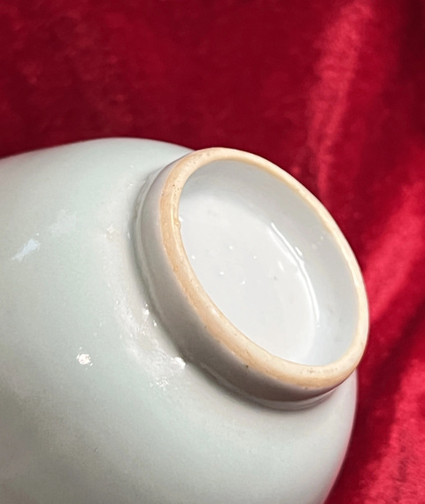 古玩陶瓷清中豆青釉杯真品鑒賞圖