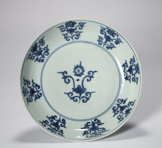 古玩陶瓷明萬歷 青花蓮托八寶盤真品鑒賞圖