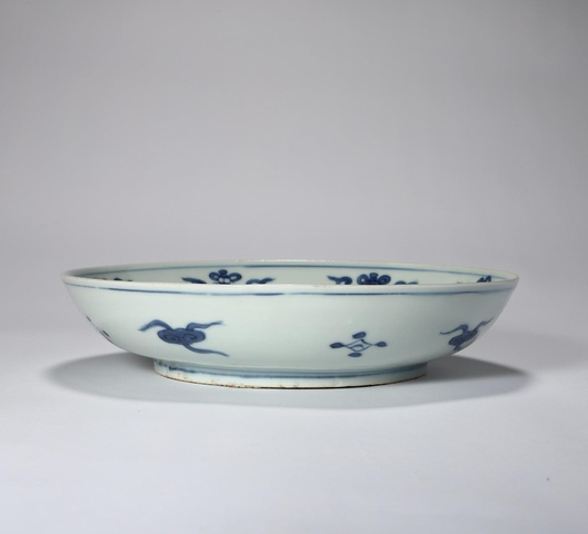 古玩陶瓷明萬歷 青花蓮托八寶盤真品鑒賞圖
