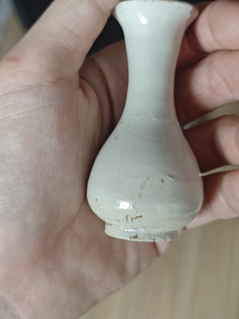 古玩陶瓷小白釉玉壺春瓶真品鑒賞圖