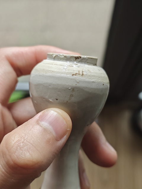 古玩陶瓷小白釉玉壺春瓶真品鑒賞圖
