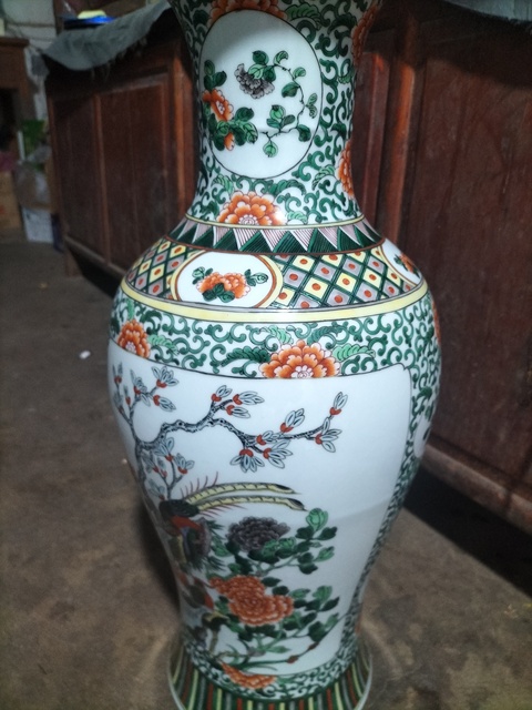 古玩陶瓷花鳥紋五彩觀音瓶真品鑒賞圖