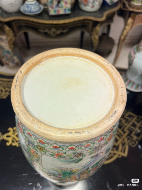 古玩陶瓷廣彩人物花鳥紋花口瓶真品鑒賞圖