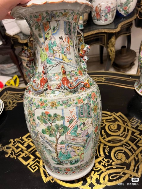 古玩陶瓷廣彩人物花鳥紋花口瓶真品鑒賞圖
