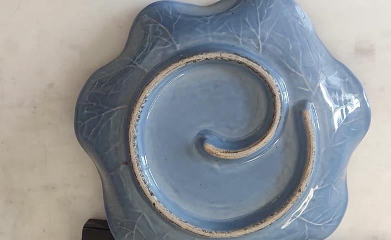 古玩陶瓷藍釉螭龍盤真品鑒賞圖