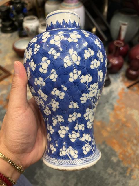 古玩陶瓷青花冰梅圖梅瓶真品鑒賞圖