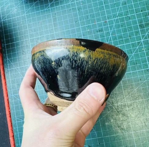 古玩陶瓷福清窯兔毫束口盞真品鑒賞圖