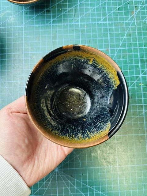古玩陶瓷福清窯兔毫束口盞真品鑒賞圖