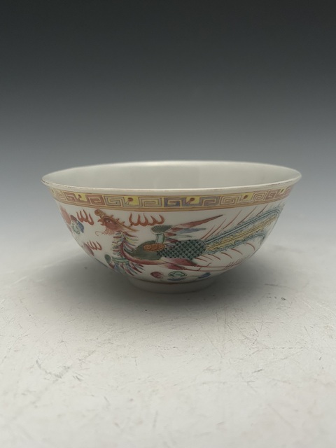 古玩陶瓷清晚·粉彩龍鳳紋碗真品鑒賞圖