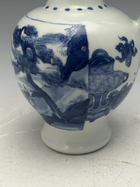 古玩陶瓷清·康熙青花山水人物紋花澆真品鑒賞圖