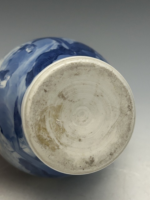 古玩陶瓷清·康熙青花山水人物紋花澆真品鑒賞圖