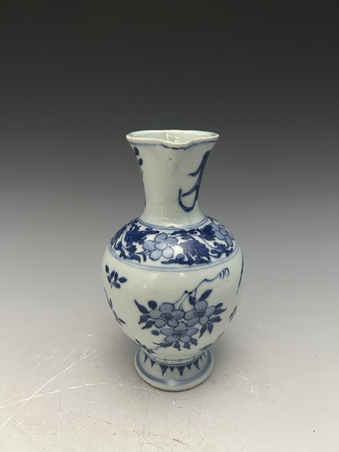 古玩陶瓷清·康熙青花花卉紋花澆真品鑒賞圖