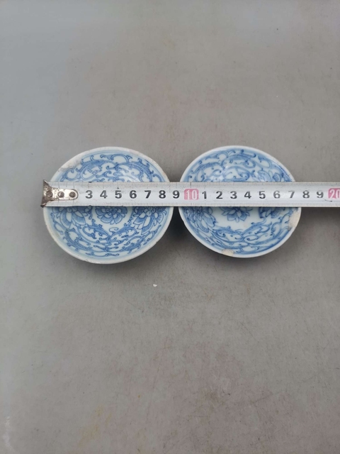 古玩陶瓷【望月樓】清中期花卉紋青花盤拍賣,當前價格160元
