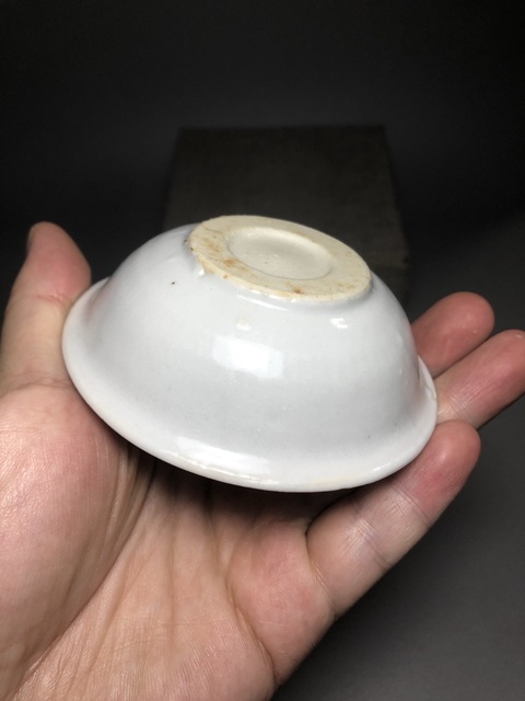 古玩陶瓷(明末清初)白釉玉壁底盞拍賣,當前價格0元