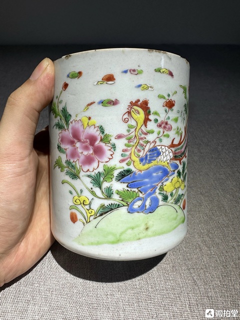 古玩陶瓷粉彩洞石錦雞牡丹紋筆筒真品鑒賞圖