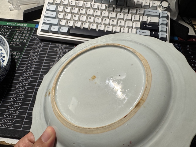 古玩陶瓷青花加彩花卉紋盤真品鑒賞圖