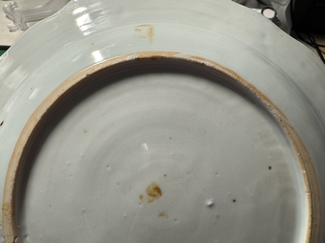 古玩陶瓷青花加彩花卉紋盤真品鑒賞圖