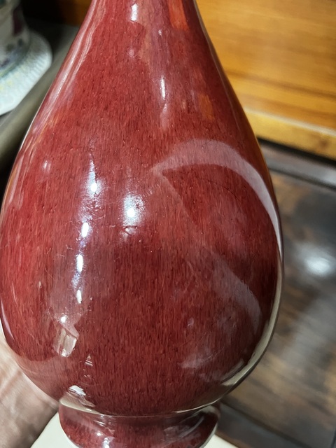 古玩陶瓷紅釉長勁瓶真品鑒賞圖