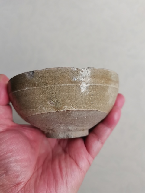 古玩陶瓷岳州窯青釉羅漢盞真品鑒賞圖