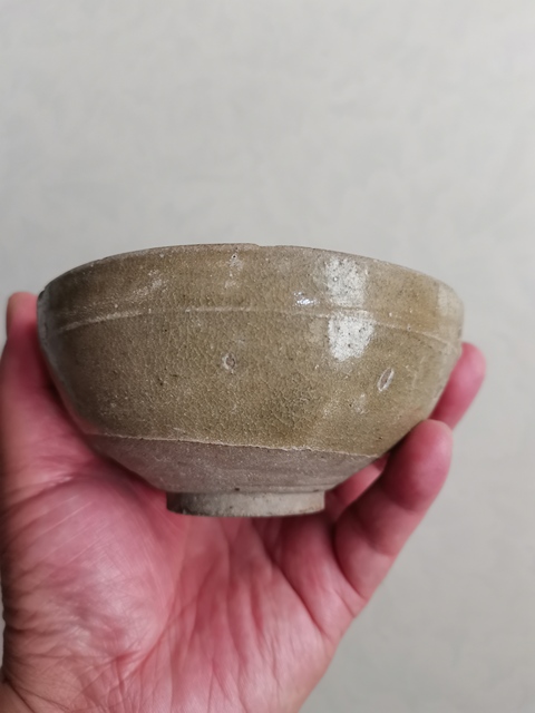古玩陶瓷岳州窯青釉羅漢盞真品鑒賞圖