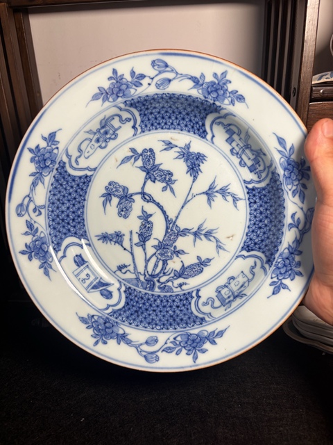古玩陶瓷淡描青花折腰盤真品鑒賞圖