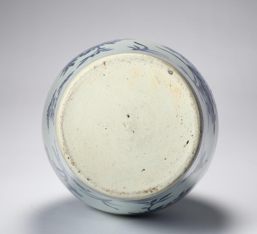 古玩陶瓷花卉紋青花蒜頭瓶真品鑒賞圖