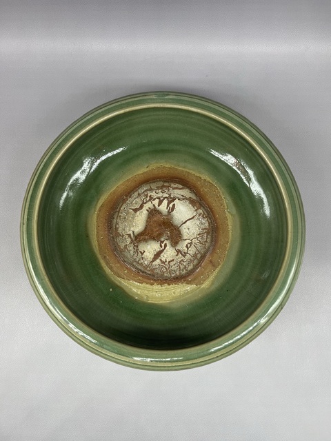 古玩陶瓷明龍泉刻花三足爐拍賣(mài),當(dāng)前價(jià)格12000元