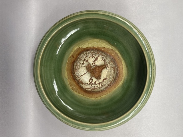 古玩陶瓷明龍泉刻花三足爐拍賣(mài),當(dāng)前價(jià)格12000元