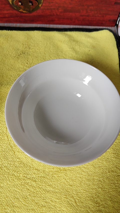古玩陶瓷花卉紋粉彩碗真品鑒賞圖