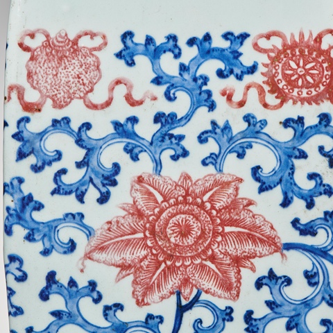 古玩陶瓷清雍正-乾隆 青花釉里紅八寶紋四方瓶真品鑒賞圖