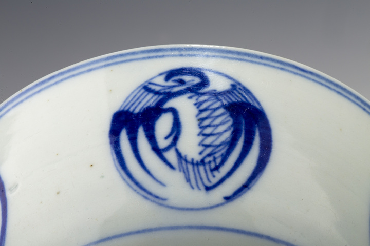 古玩陶瓷·青花團鶴紋碗
真品鑒賞圖