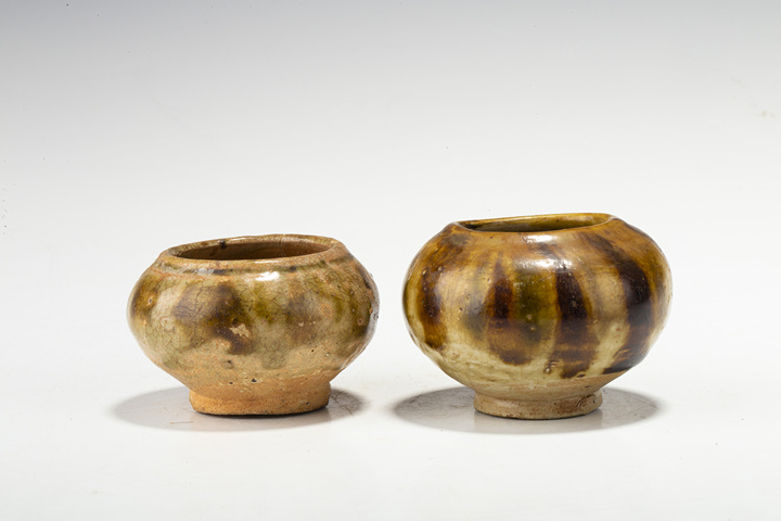 古玩陶瓷·長沙窯褐綠彩水盂兩只
真品鑒賞圖