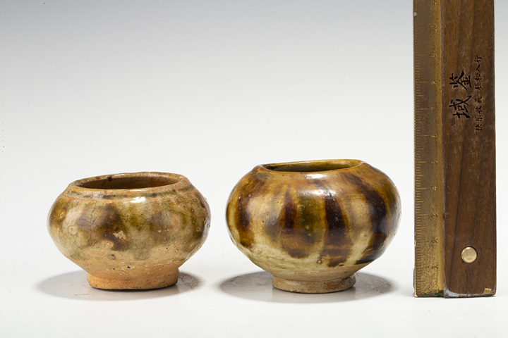 古玩陶瓷·長沙窯褐綠彩水盂兩只
真品鑒賞圖