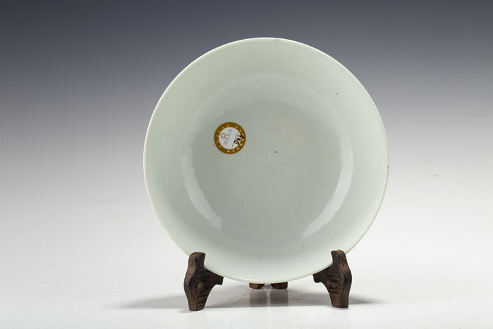 古玩陶瓷·粉彩團龍團鳳紋碗
真品鑒賞圖