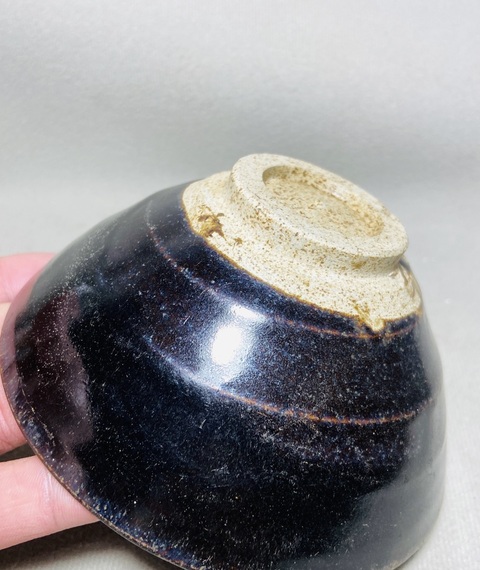 古玩陶瓷窯變黑釉茶碗真品鑒賞圖